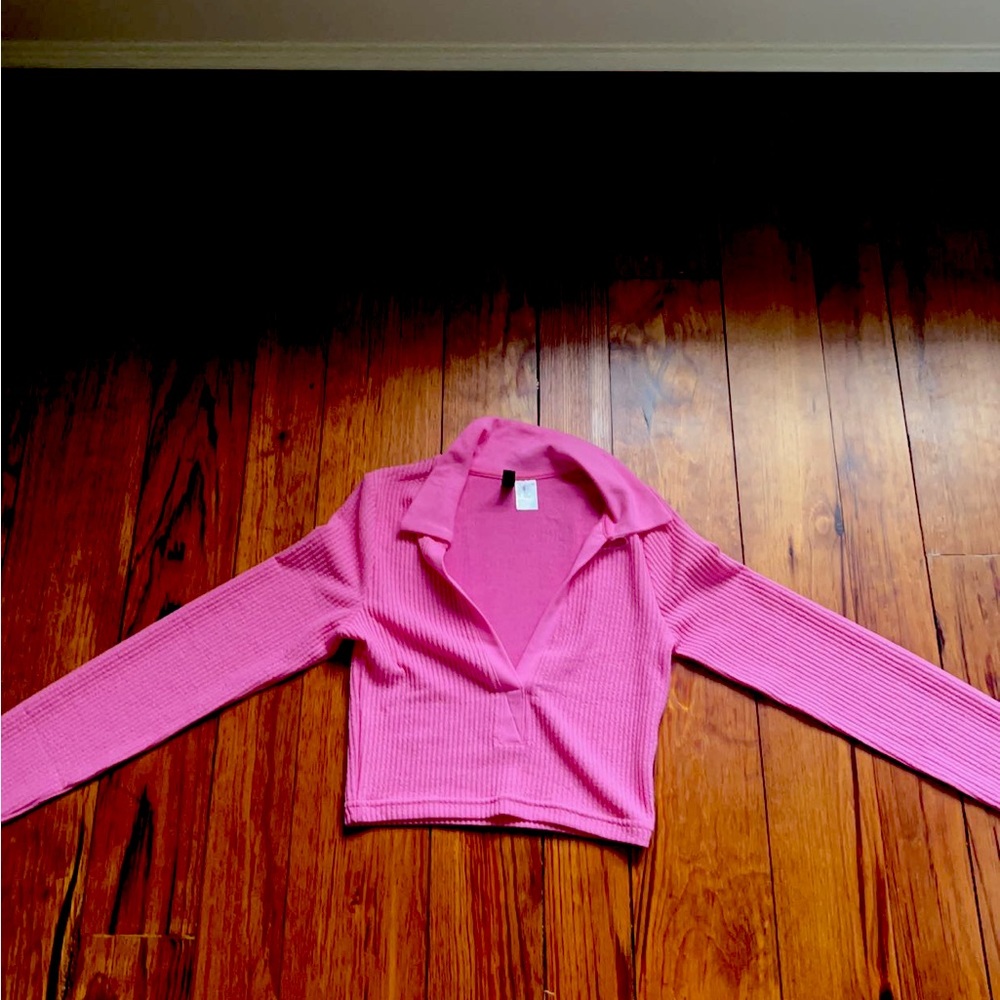 DIVIDED- Pink Collared Crop Top